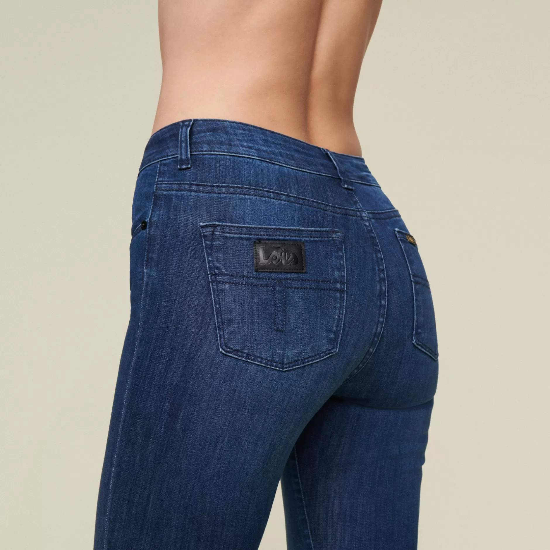 Shop Lois Jeans Raval 16 Leia Beat - High Rise Flare Dark Blue